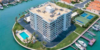 240 SAND KEY ESTATES DRIVE Gallery 1