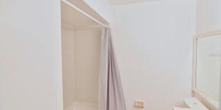 72 LAKEPOINTE Circle Gallery 48