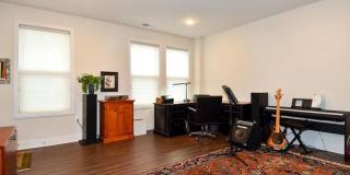 4-Level Furnished townhome! Gallery 42
