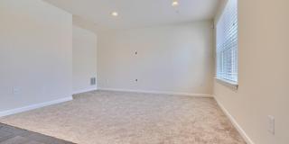 8016 BLUE STREAM Drive Gallery 5