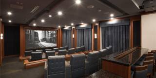 3000 Royal Court Gallery 19