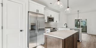 5006 Grayton Alley Gallery 18