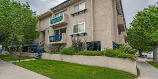 2 Bedroom Condo for Rent in Sherman Oaks! Gallery 1