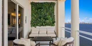 4201 BAYSHORE Boulevard Gallery 52