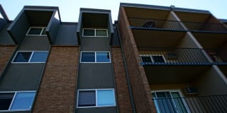 Glenlake Apartments Gallery 34