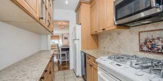 377 Bay 8th St # 6 377 Bay 8th St # 6 Gallery 5