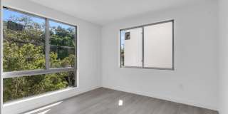 3204 Plaza St Gallery 12