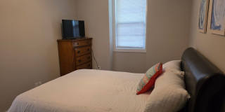 1117 Greenwood Alley Gallery 28