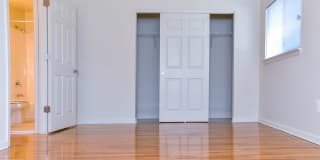 Clarke Manor Gallery 8