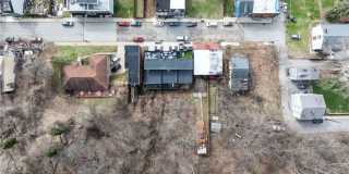 240 E Jefferson St Gallery 47