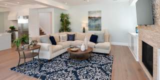Newer Construction in Manhattan Beach Hill Section Gallery 11