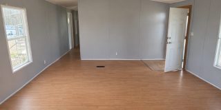 Country living with spacious front and backyard - 3 beds/ 2bath available now!! Gallery 1