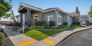 Regency Park Apartments at Queensgate Gallery 25