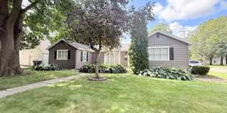 Charming 3 Bedroom Home in Quiet Normal Neighborhood Gallery 1