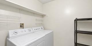 Large upper-level condo Gallery 15