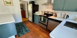 8 mccormick Road Gallery 3