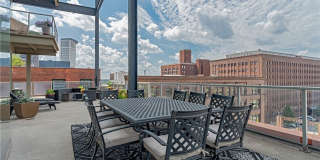 701 W Lakeside Avenue Gallery 19