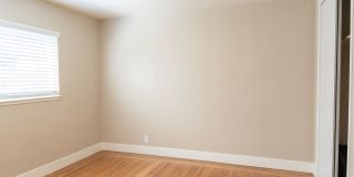 Garden Place Gallery 15