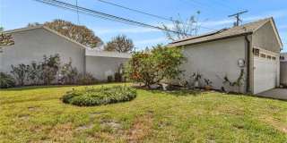 4220 Los Coyotes Diagonal Gallery 33