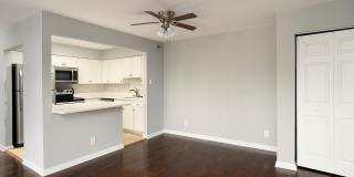 10133 PRINCE Place Gallery 8