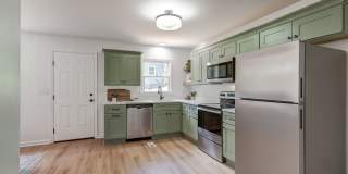 Completely Renovated 3 Bedroom Belmont Townhome Available Now! Gallery 5