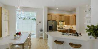 Gorgeous 4 Bedroom Home in NW Indian Peaks Neighborhood. Hardwood floors, Wine Closet and More Gallery 9