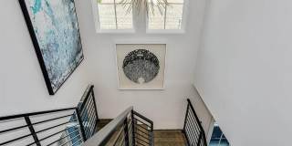 314 E Belmont St Gallery 16