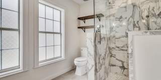 3-BEDROOM IN ALAMO HEIGHTS W/ POOL Gallery 12