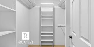 3 Bedroom + Office in Central Point! Gallery 21