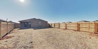 Spacious 3 Bedroom 2 Bath Home in Mustang Schools Gallery 18