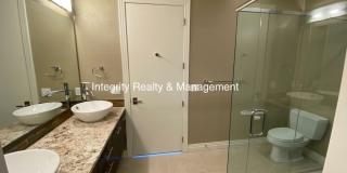 2 Bed/2.5 Bath, 2097 Sqft - 2620 W Front View Cres Dr Gallery 22