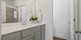 Stylish Home with Luxury Finishes Stylish Home with Luxury Finishes Gallery 16