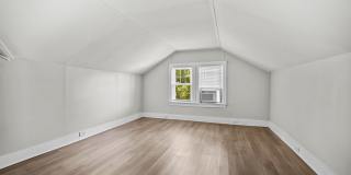 5-Bedroom Rental Near TCNJ | Spacious Layout, Parking, Yard & Deck Gallery 25