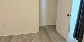 Home for rent Gallery 13