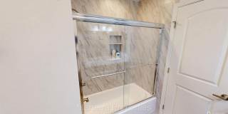 Beautiful 4 bedroom Home! Gallery 21