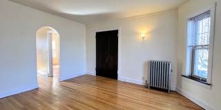 2100 W Ainslie St Gallery 4