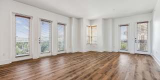 Arrive River Oaks Gallery 23