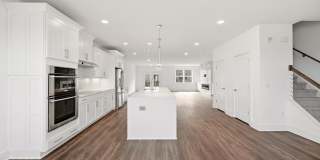 44824 TIVERTON SQ Gallery 16