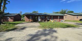 78 Roberts Avenue Gallery 1