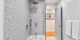 Mid-Century Modern Sequoyah Highlands Home Gallery 20