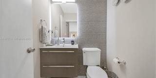 241 Oceanic Avenue, Lauderdale By The Se, FL 33308 Gallery 18