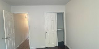 2060 Washington Avenue Gallery 2