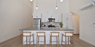 The Commodore Apartments Gallery 30