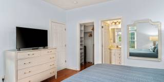 Furnished Pet-Friendly 30-Day Extended Stay Riverfront Condo Gallery 35
