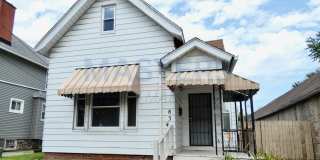 Discover this 3-bedroom, 1-bath home in Toledo, OH Gallery 1