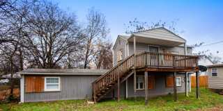 1409 W 18th Street Gallery 1