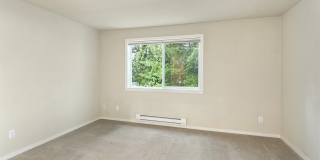 Mill Creek 3 Bedroom Corner unit Condo Gallery 6