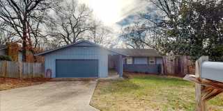 Cozy 3 Bedroom/2 Bathroom Home in Bella Vista Gallery 1