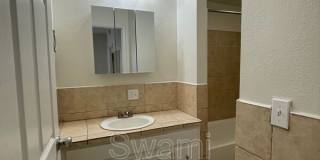 1733 1/2 E. 63rd St. Gallery 28