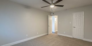 Parq on 50th Gallery 17